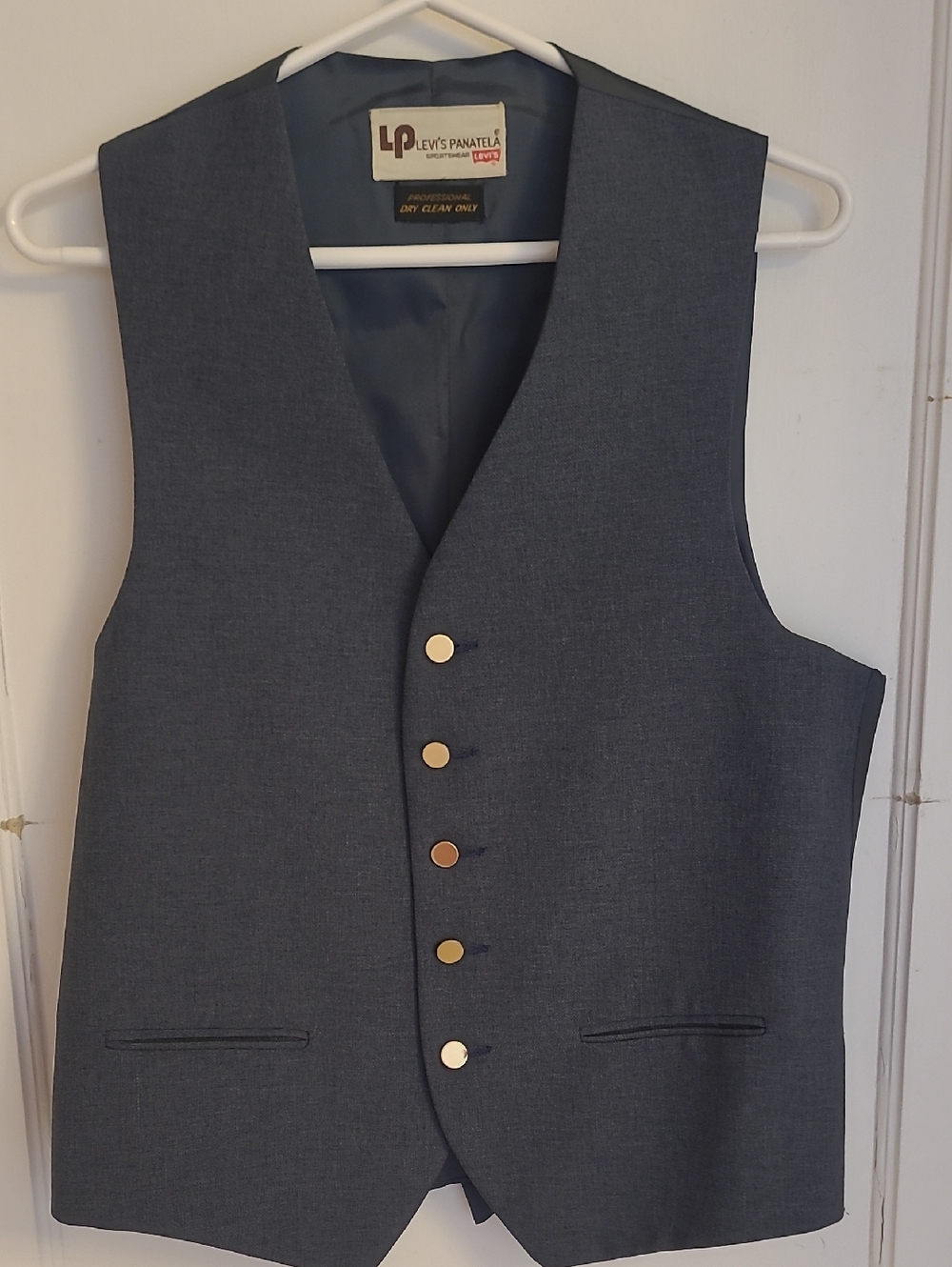 Levi's Panatela Sportwear Label Patch in Navy and Cream with Red Accent